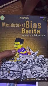 Mendeteksi Bias Berita
